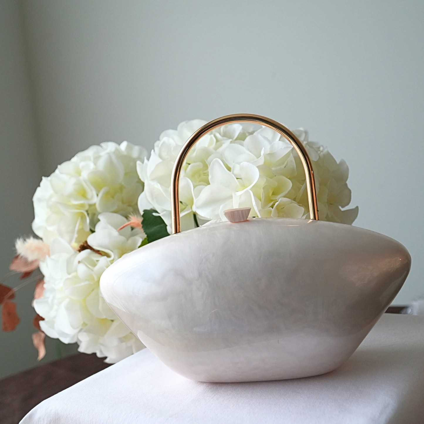 Chanson in White